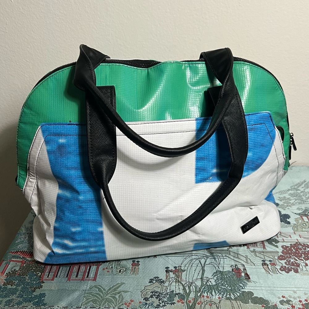 Rareform Maya Tote Blue/Green Recycled 19L